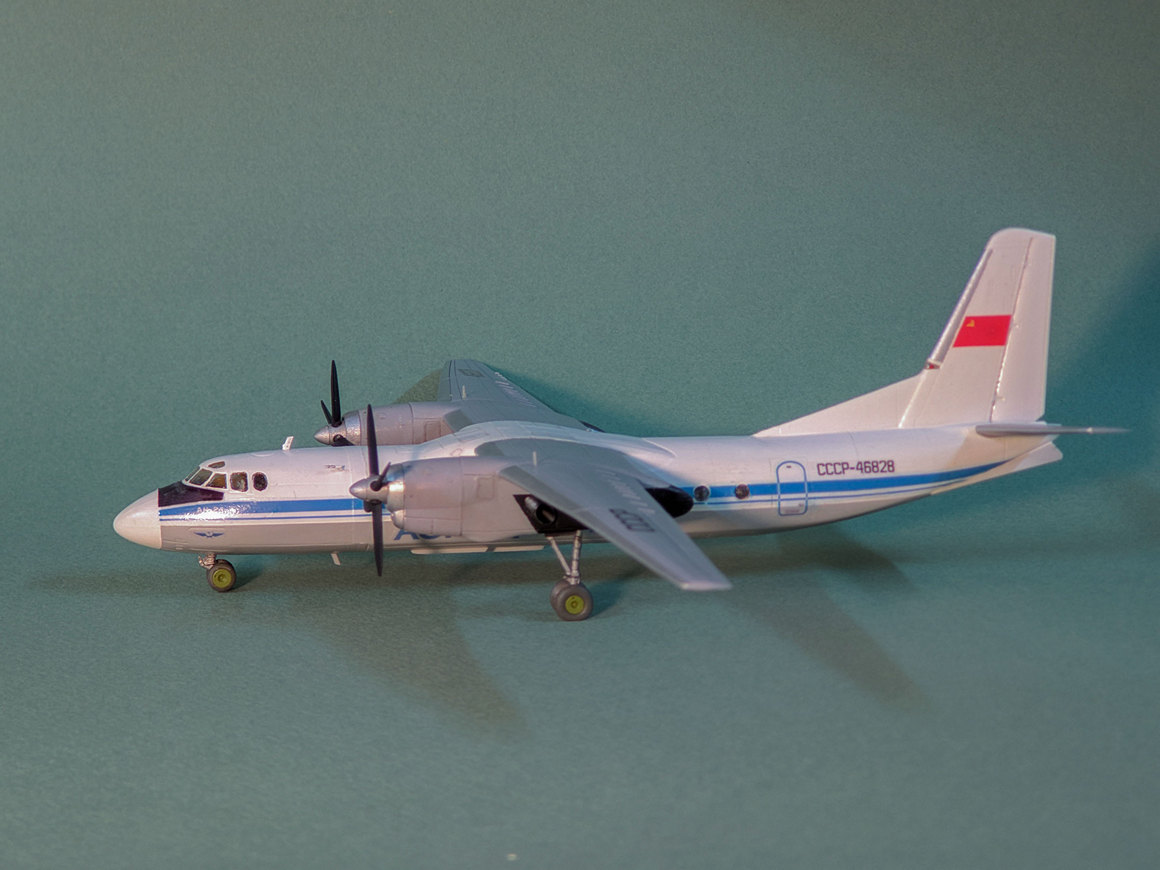 Antonov An-24RV assembled model